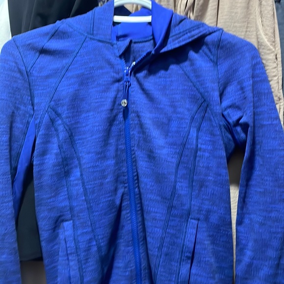 Zip up - Picture 1 of 9